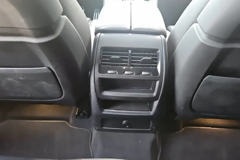 BMW X6 (Seria X) din 2022 cu 49.771 km - oferta BMW248824 - foto 17