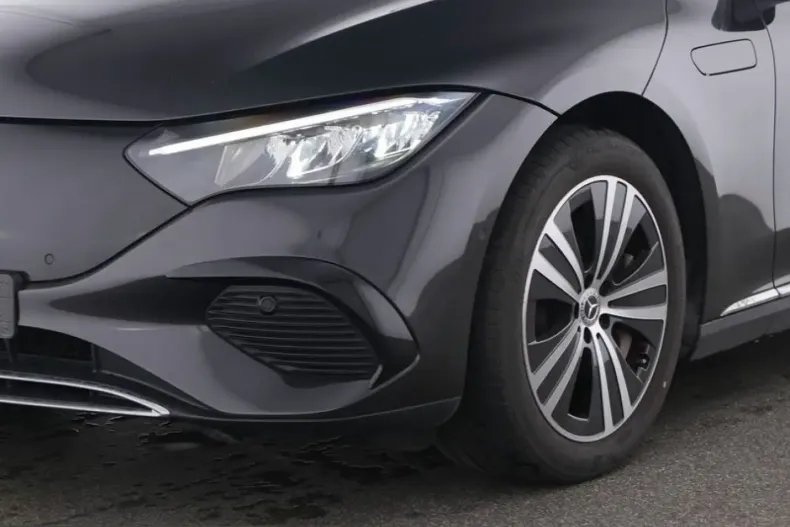 Mercedes-Benz EQE (Clasa E) din 2025 cu 30.425 km - oferta MER248826 - foto 3