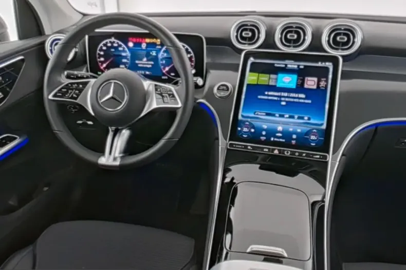 Mercedes-Benz GLC 200 (Clasa GLC) din 2025 cu 35.956 km - oferta MER248833 - foto 5