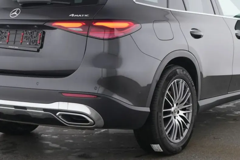 Mercedes-Benz GLC 200 (Clasa GLC) din 2025 cu 35.956 km - oferta MER248833 - foto 9