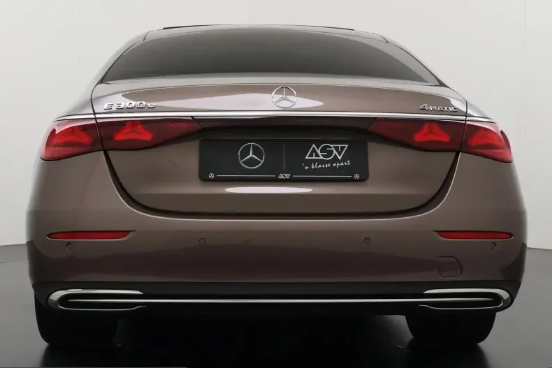 Mercedes-Benz E 300 (Clasa E) din 2025 cu 2.062 km - oferta MER248842 - foto 6
