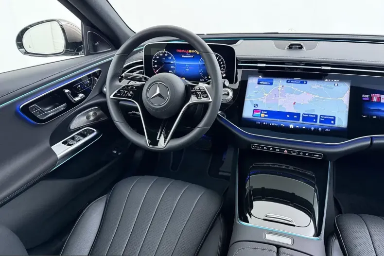 Mercedes-Benz E 300 (Clasa E) din 2025 cu 2.062 km - oferta MER248842 - foto 29