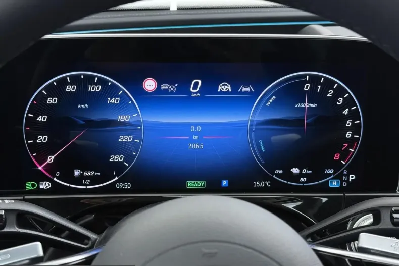 Mercedes-Benz E 300 (Clasa E) din 2025 cu 2.062 km - oferta MER248842 - foto 35