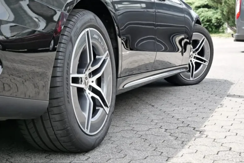 Mercedes-Benz E 450 (Clasa E) din 2025 cu 38.400 km - oferta MER248843 - foto 4
