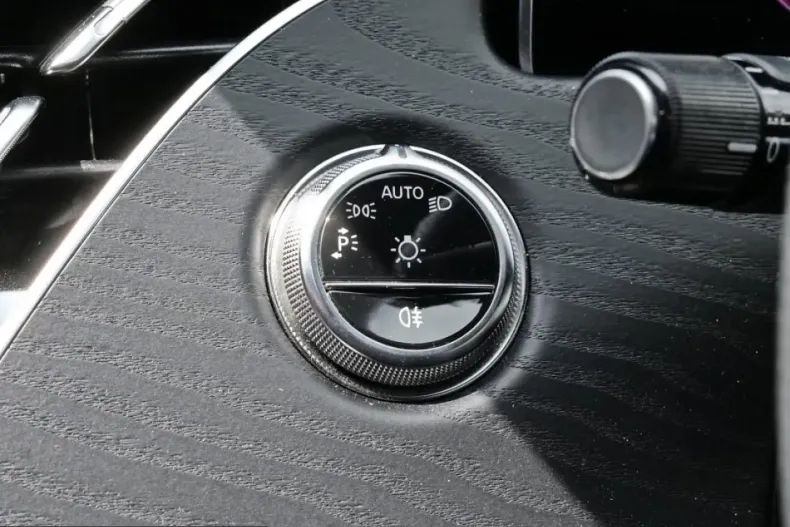 Mercedes-Benz E 450 (Clasa E) din 2025 cu 38.400 km - oferta MER248843 - foto 9