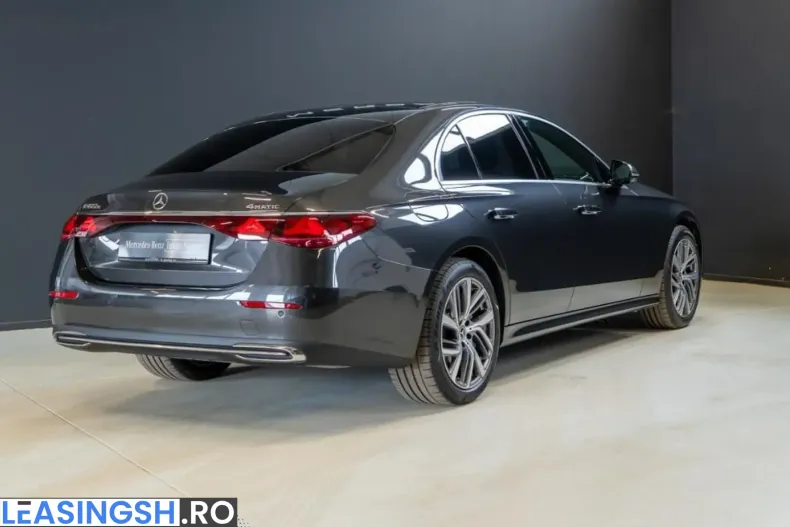Mercedes-Benz E 400 (Clasa E) din 2025 cu 30.711 km - oferta MER248844 - foto 3