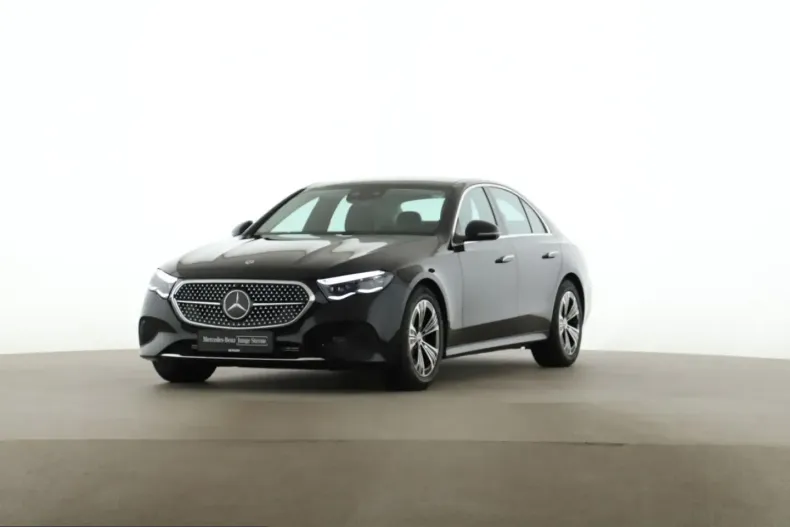 Mercedes-Benz E 220 (Clasa E) din 2025 cu 12.500 km - oferta MER248846 - foto 1