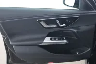 Mercedes-Benz E 220 (Clasa E) din 2025 cu 12.500 km - oferta MER248846 - foto 13