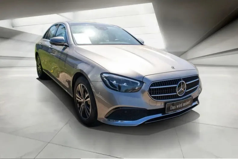 Mercedes-Benz E 200 (Clasa E) din 2023 cu 19.850 km - oferta MER248849 - foto 2