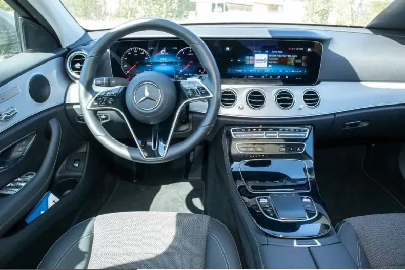 Mercedes-Benz E 200 (Clasa E) din 2023 cu 19.850 km - oferta MER248849 - foto 4