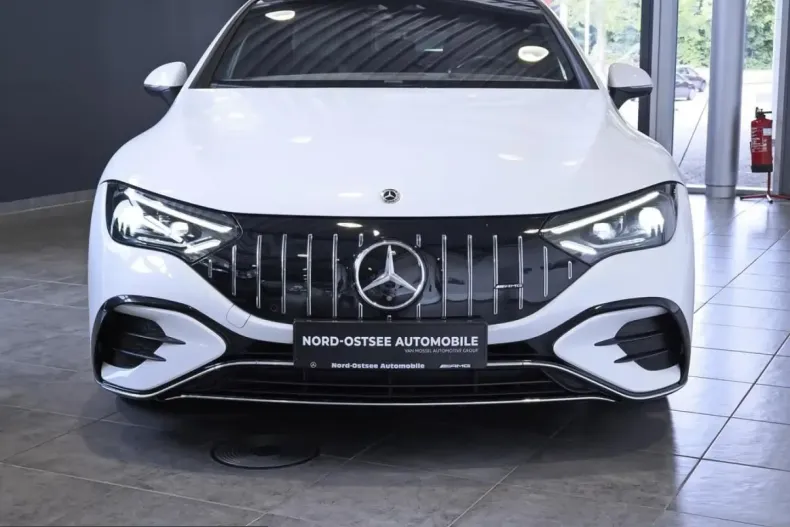 Mercedes-Benz EQE (Clasa E) din 2022 cu 30.998 km - oferta MER248852 - foto 4