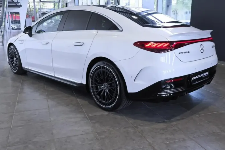 Mercedes-Benz EQE (Clasa E) din 2022 cu 30.998 km - oferta MER248852 - foto 6