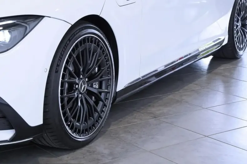 Mercedes-Benz EQE (Clasa E) din 2022 cu 30.998 km - oferta MER248852 - foto 7