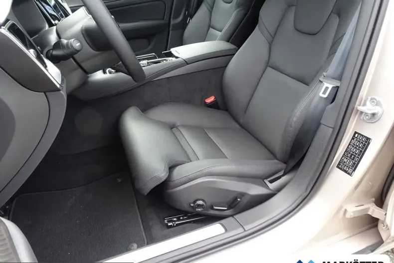 Volvo V60 din 2024 cu 14.600 km - oferta VOL248853 - foto 5