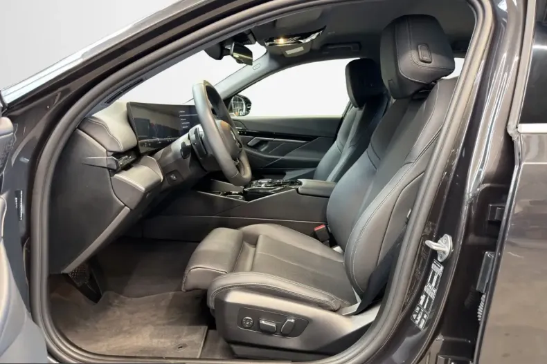 BMW 520 (Seria 5) din 2024 cu 74.900 km - oferta BMW248856 - foto 7