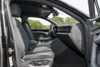 Volkswagen Touareg din 2025 cu 21.999 km - oferta VOL248865 - foto 3
