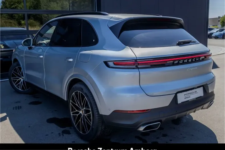 Porsche Cayenne din 2025 cu 14.100 km - oferta POR248866 - foto 3