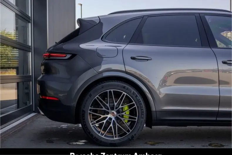 Porsche Cayenne din 2025 cu 14.900 km - oferta POR248867 - foto 12