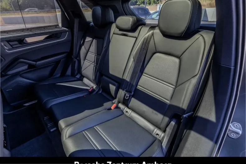 Porsche Cayenne din 2025 cu 14.900 km - oferta POR248867 - foto 24