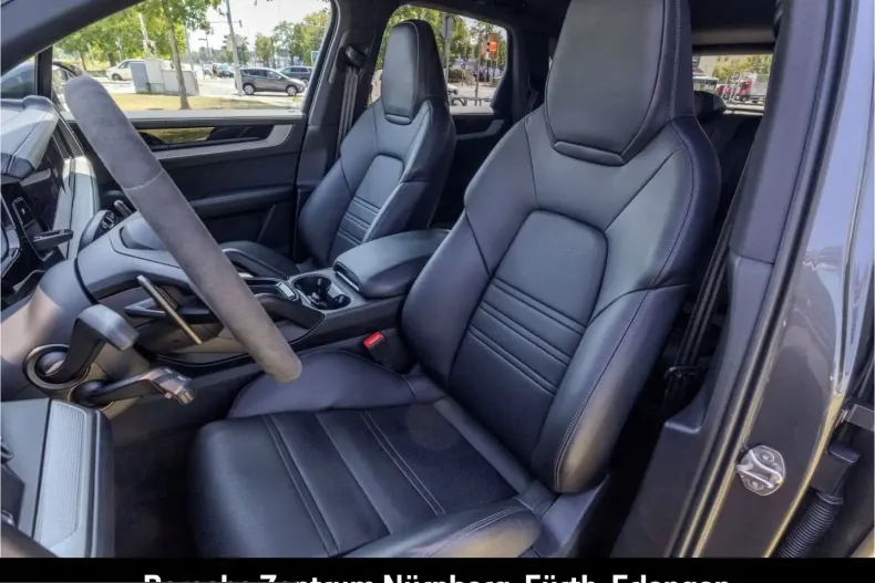 Porsche Cayenne din 2025 cu 19.300 km - oferta POR248868 - foto 19