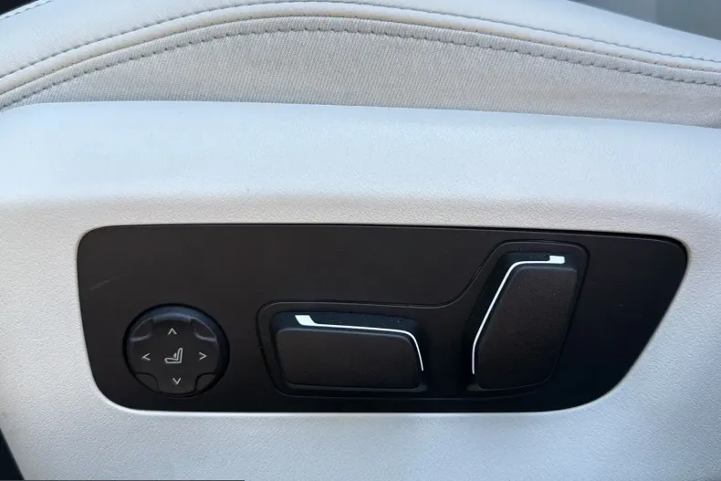 BMW 540 (Seria 5) din 2025 cu 51.100 km - oferta BMW248874 - foto 24
