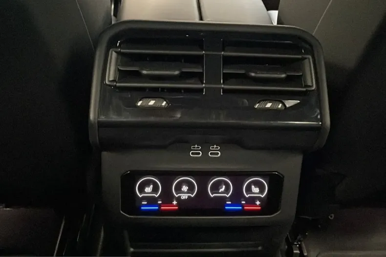 BMW 540 (Seria 5) din 2025 cu 25.900 km - oferta BMW248875 - foto 25