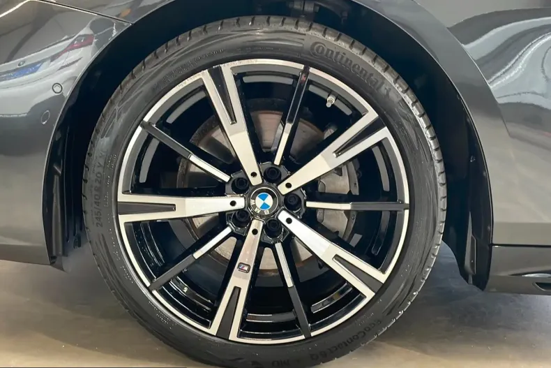 BMW 540 (Seria 5) din 2025 cu 25.900 km - oferta BMW248875 - foto 28