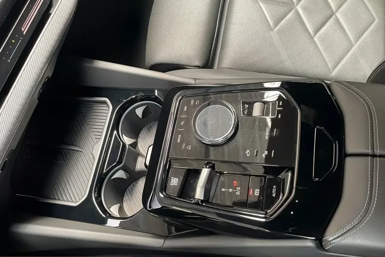 BMW 540 (Seria 5) din 2025 cu 80.200 km - oferta BMW248878 - foto 24