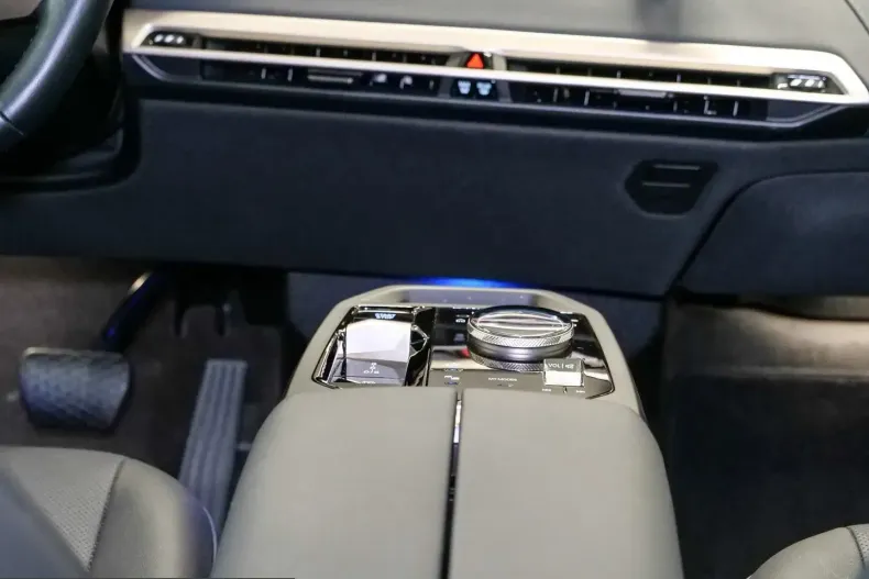 BMW iX din 2023 cu 69.662 km - oferta BMW248879 - foto 16
