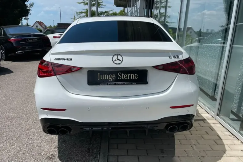 Mercedes-Benz C 43 AMG (Clasa C) din 2024 cu 12.350 km - oferta MER248884 - foto 6