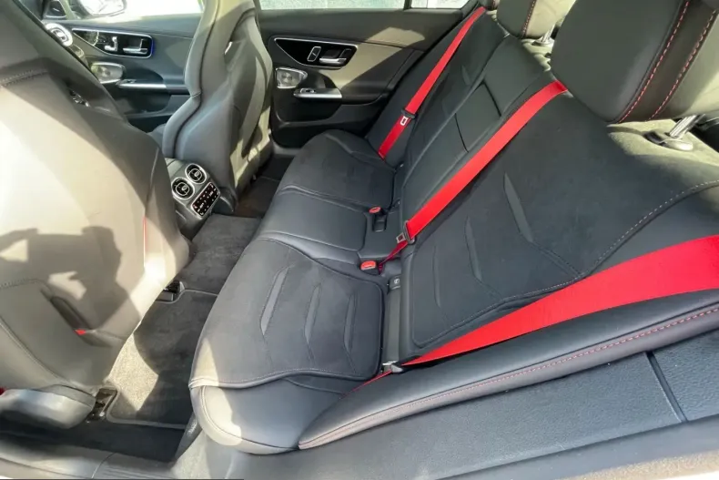 Mercedes-Benz C 43 AMG (Clasa C) din 2024 cu 12.350 km - oferta MER248884 - foto 21