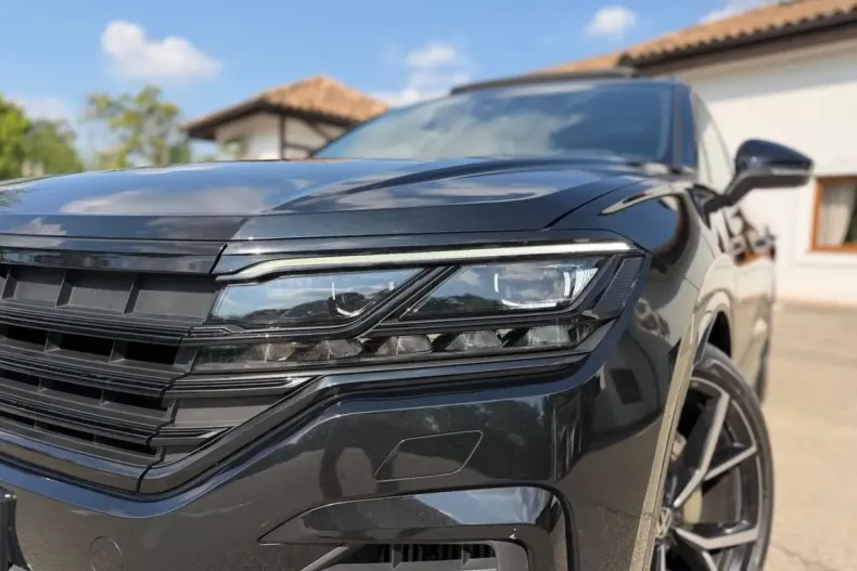 Volkswagen Touareg din 2023 cu 147.420 km - oferta VOL248903 - foto 5