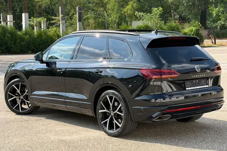 Volkswagen Touareg din 2023 cu 147.420 km - oferta VOL248903 - foto 23