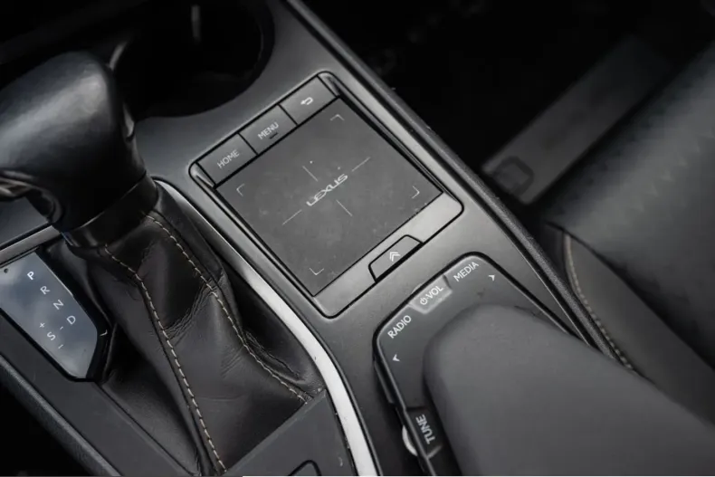 Lexus UX din 2023 cu 18.750 km - oferta LEX248911 - foto 23
