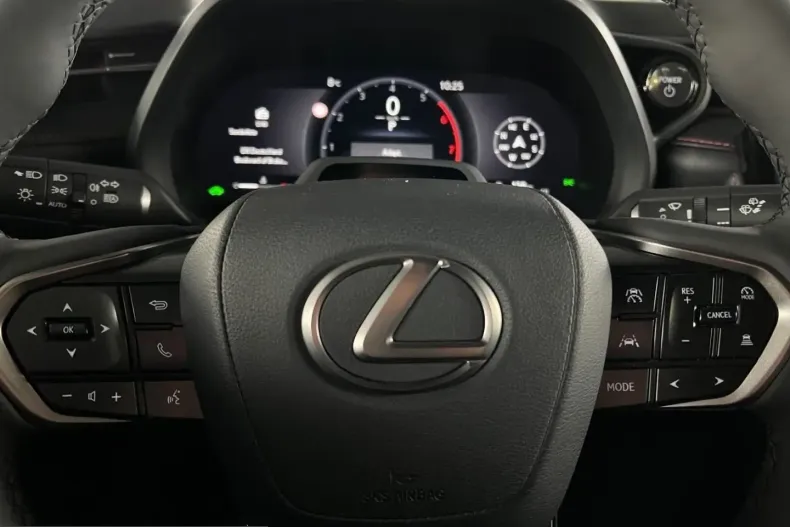 Lexus LBX din 2025 cu 18.799 km - oferta LEX248913 - foto 13