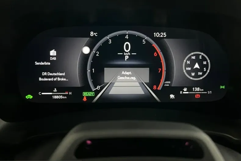 Lexus LBX din 2025 cu 18.799 km - oferta LEX248913 - foto 14