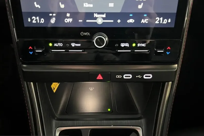 Lexus LBX din 2025 cu 18.799 km - oferta LEX248913 - foto 23