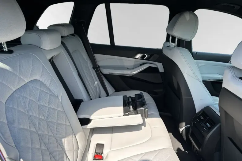 BMW X5 (Seria X) din 2025 cu 7.600 km - oferta BMW248915 - foto 21