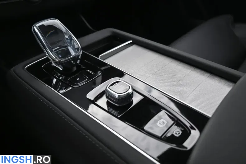 Volvo XC90 din 2026 cu 11.490 km - oferta VOL248940 - foto 20