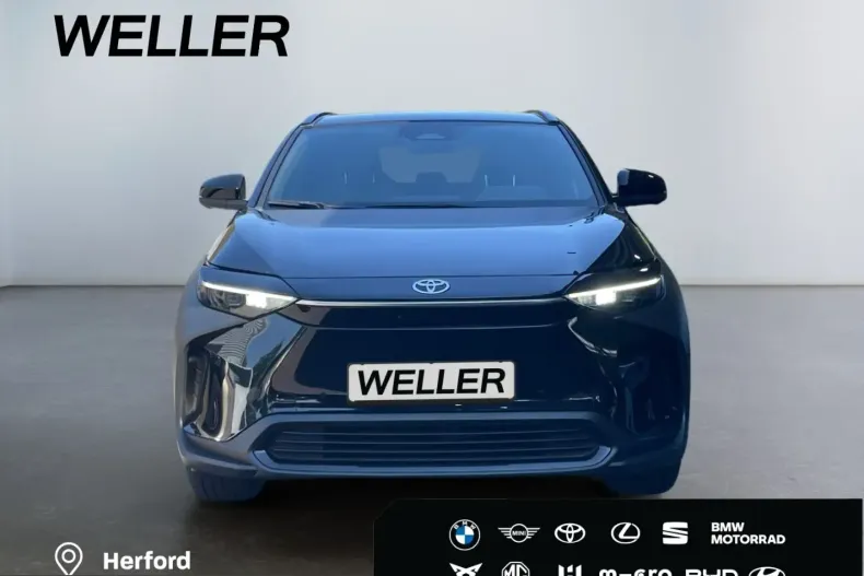 Toyota bZ4X din 2023 cu 18.040 km - oferta TOY248955 - foto 2