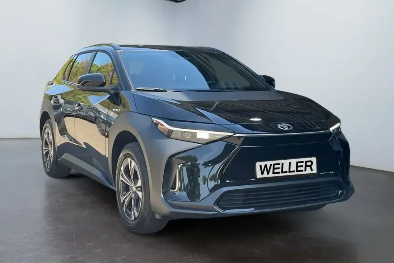 Toyota bZ4X din 2023 cu 18.040 km - oferta TOY248955 - foto 3