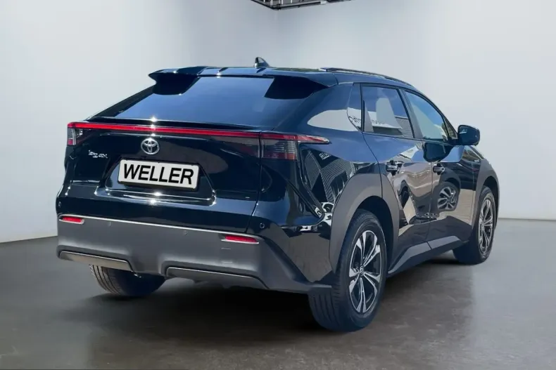 Toyota bZ4X din 2023 cu 18.040 km - oferta TOY248955 - foto 18