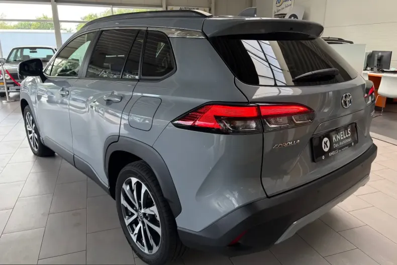 Toyota Corolla Cross din 2024 cu 15.500 km - oferta TOY248959 - foto 8