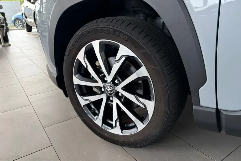 Toyota Corolla Cross din 2024 cu 15.500 km - oferta TOY248959 - foto 26