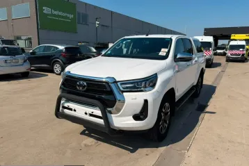 Toyota Hilux din 2021 - oferta TOY248960
