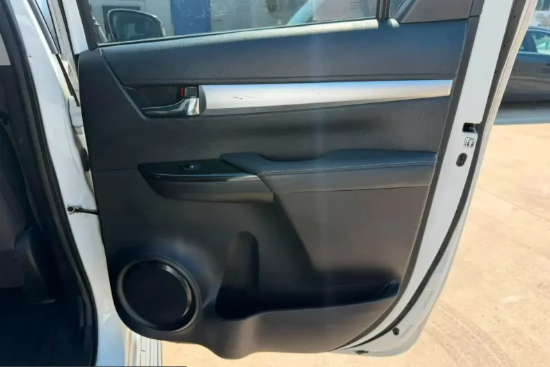 Toyota Hilux din 2021 cu 70.163 km - oferta TOY248960 - foto 21