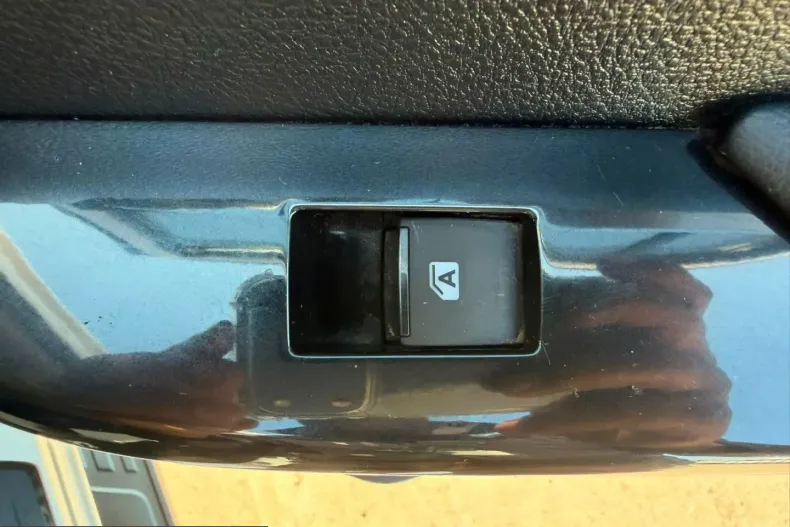 Toyota Hilux din 2021 cu 70.163 km - oferta TOY248960 - foto 23