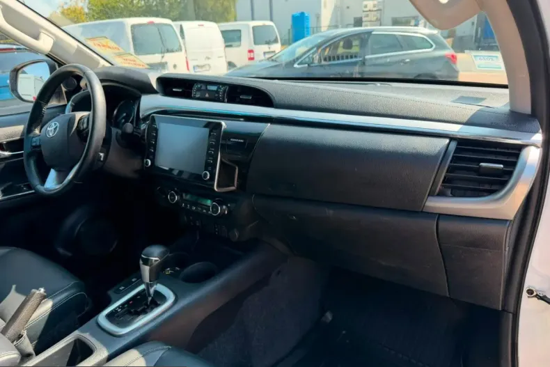 Toyota Hilux din 2021 cu 70.163 km - oferta TOY248960 - foto 36