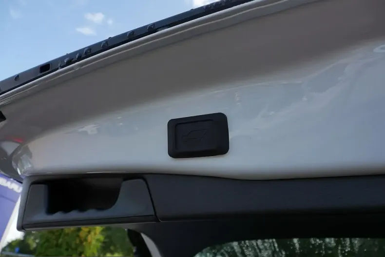 Toyota RAV4 din 2025 cu 13.890 km - oferta TOY248961 - foto 12