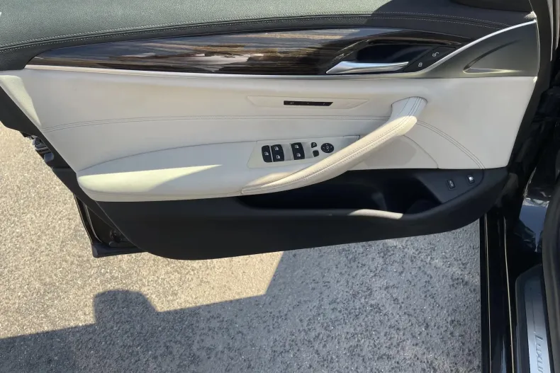 BMW 530 (Seria 5) din 2022 cu 95.612 km - oferta BMW248967 - foto 28
